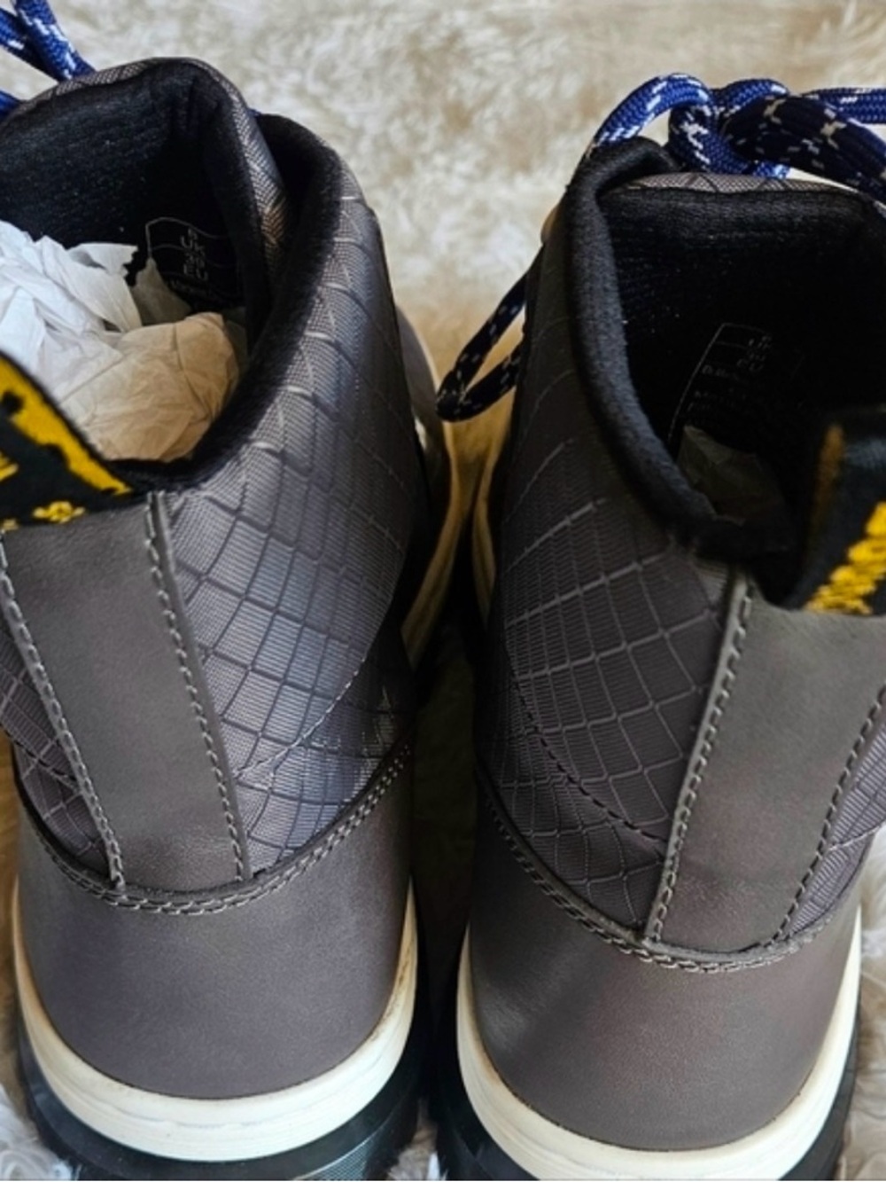 Dr. Martens Black Canvas Interior Shoe Label - Picture 4 of 7
